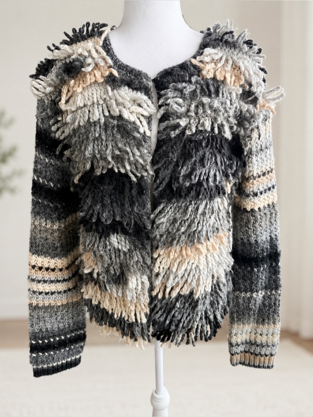 Trina Turk VGUC Shaggy Crochet Cardigan Gray Cream Medium